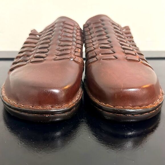 Romano Riley 2 Brown Leather Huarache Style Mules Sz 8.5 - Picture 4 of 7